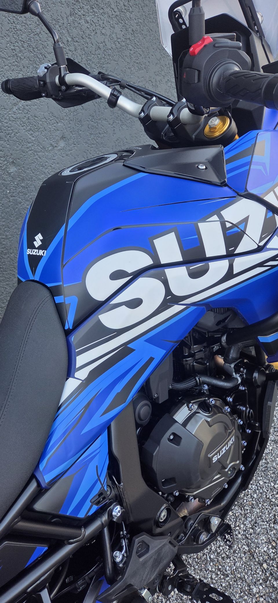 SUZUKI DL V-STROM 800DE 4