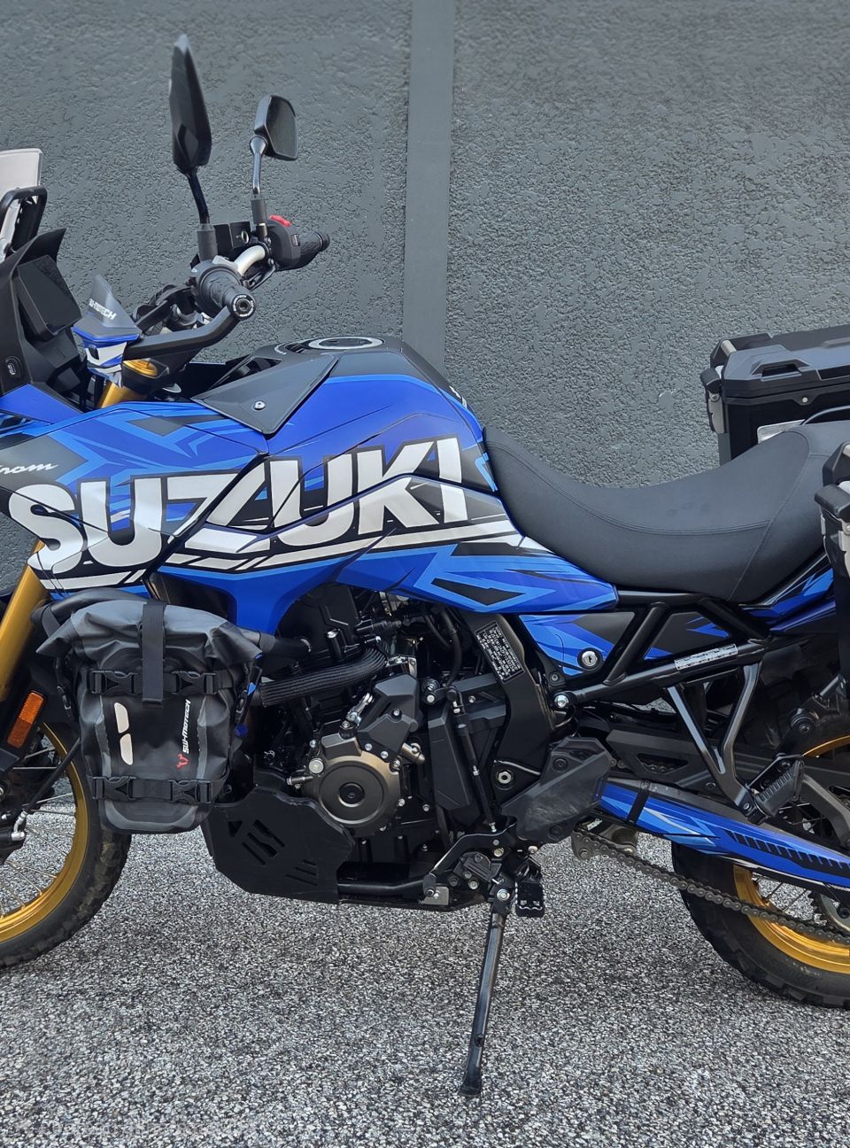 SUZUKI DL V-STROM 800DE 4