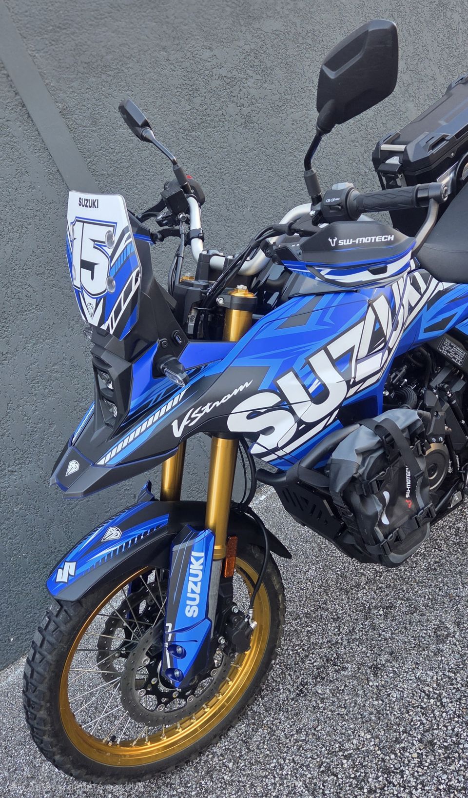 SUZUKI DL V-STROM 800DE 4