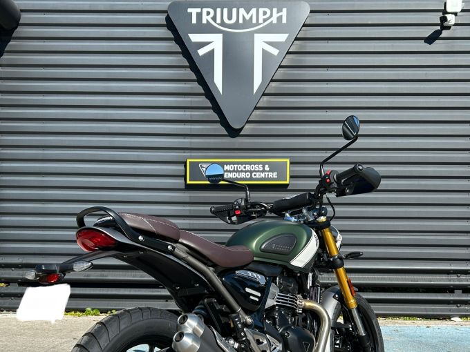 TRIUMPH Scrambler 400 X 4
