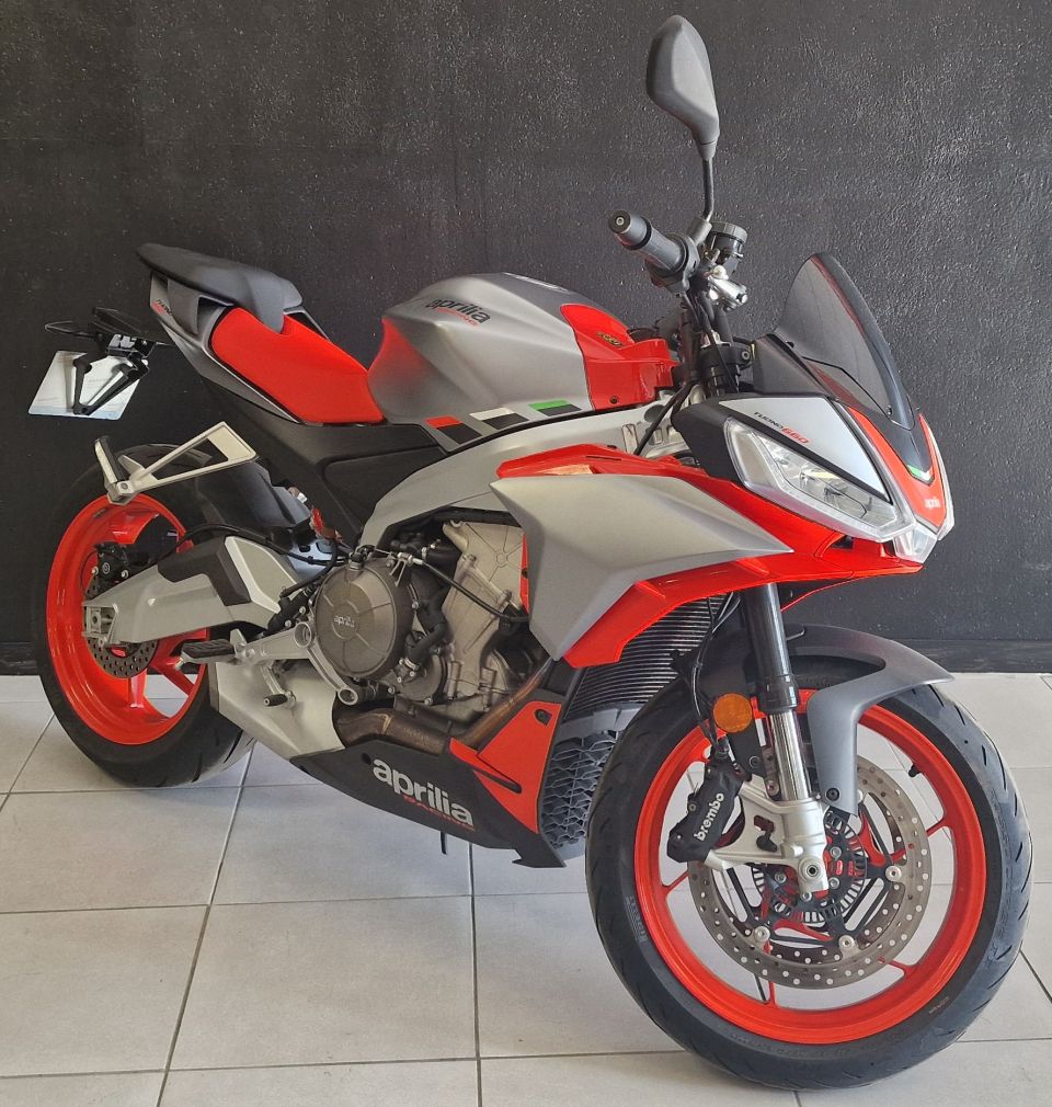 APRILIA TUONO 660 4