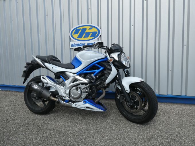 SUZUKI GLADIUS 650 4