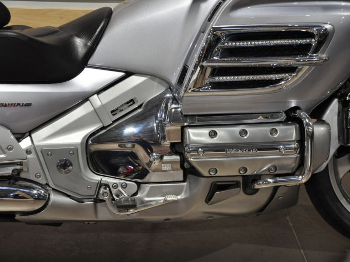 HONDA GL1800 GOLDWING 4