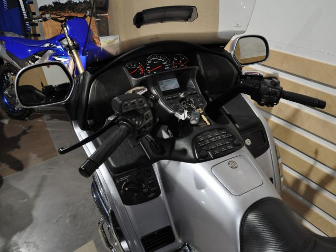 HONDA GL1800 GOLDWING 4