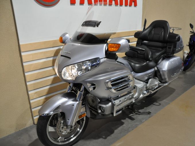 HONDA GL1800 GOLDWING 4