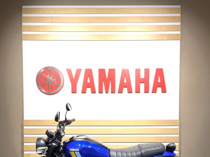 YAMAHA XSR 125 4