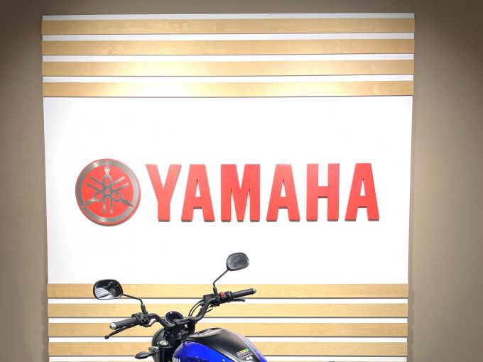 YAMAHA XSR 125 4