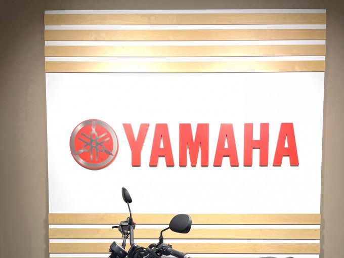 YAMAHA XSR 125 4
