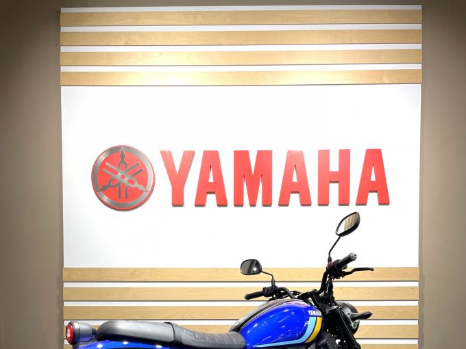 YAMAHA XSR 125 4
