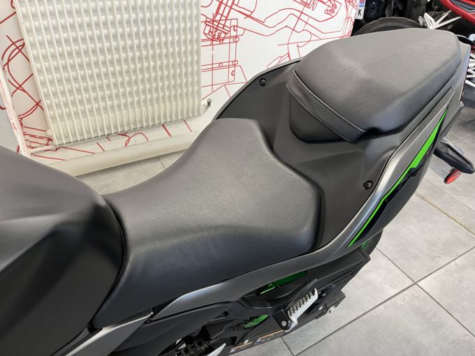 KAWASAKI Z 500 SE 4