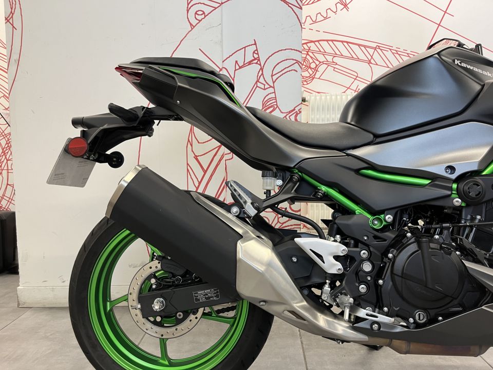 KAWASAKI Z 500 SE 4