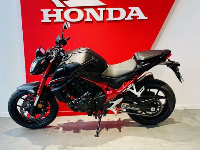 HONDA CB 750 HORNET 4