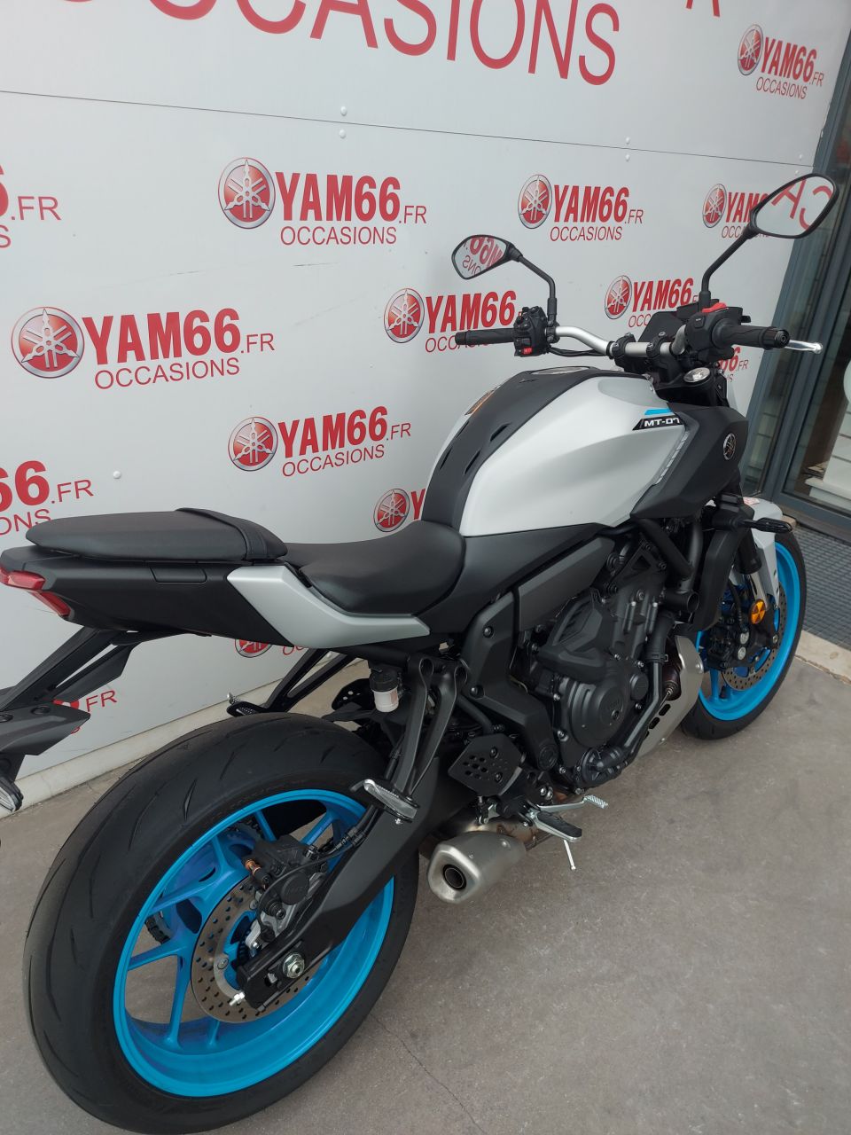 YAMAHA MT-07 Y-AMT 4