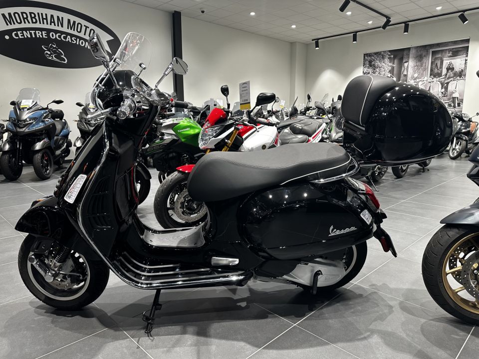 VESPA GTS 300 SUPER 4