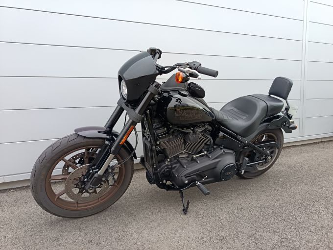 HARLEY-DAVIDSON SOFTAIL LOW RIDER 1868 S 4