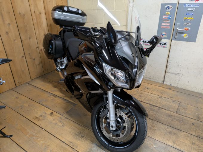 YAMAHA FJR 1300 ABS 4