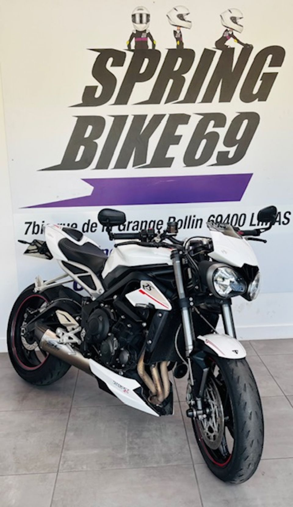 TRIUMPH STREET TRIPLE 765 RS 4