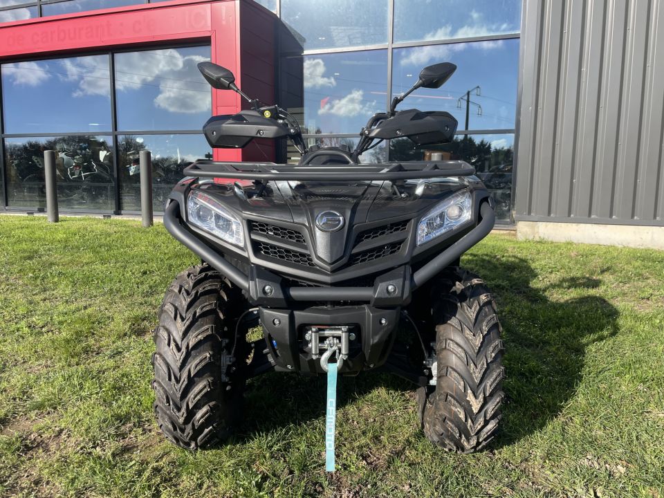 CF MOTO CFORCE 520 4
