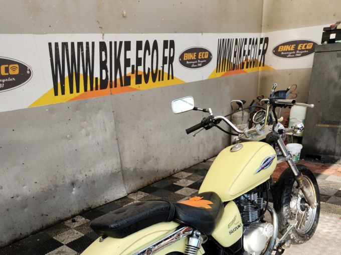 SUZUKI GZ MARAUDER 4