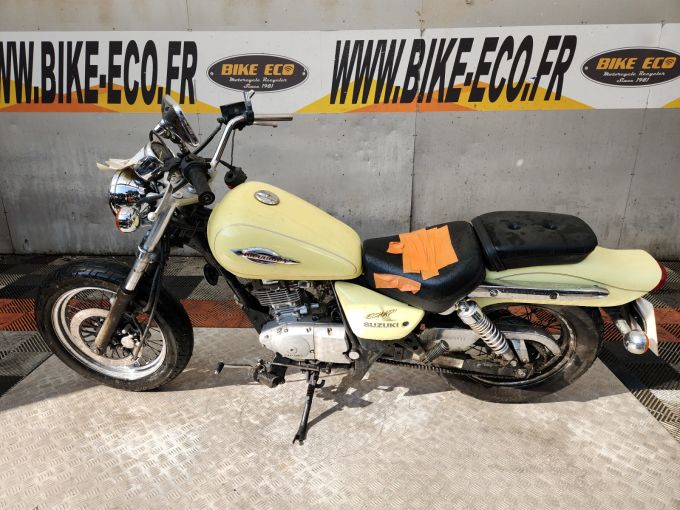 SUZUKI GZ MARAUDER 4