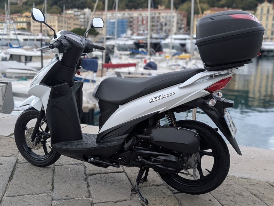 SUZUKI ADDRESS 110 4