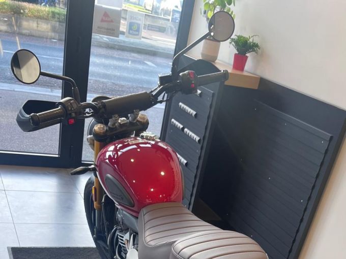 TRIUMPH Scrambler 400 X 4
