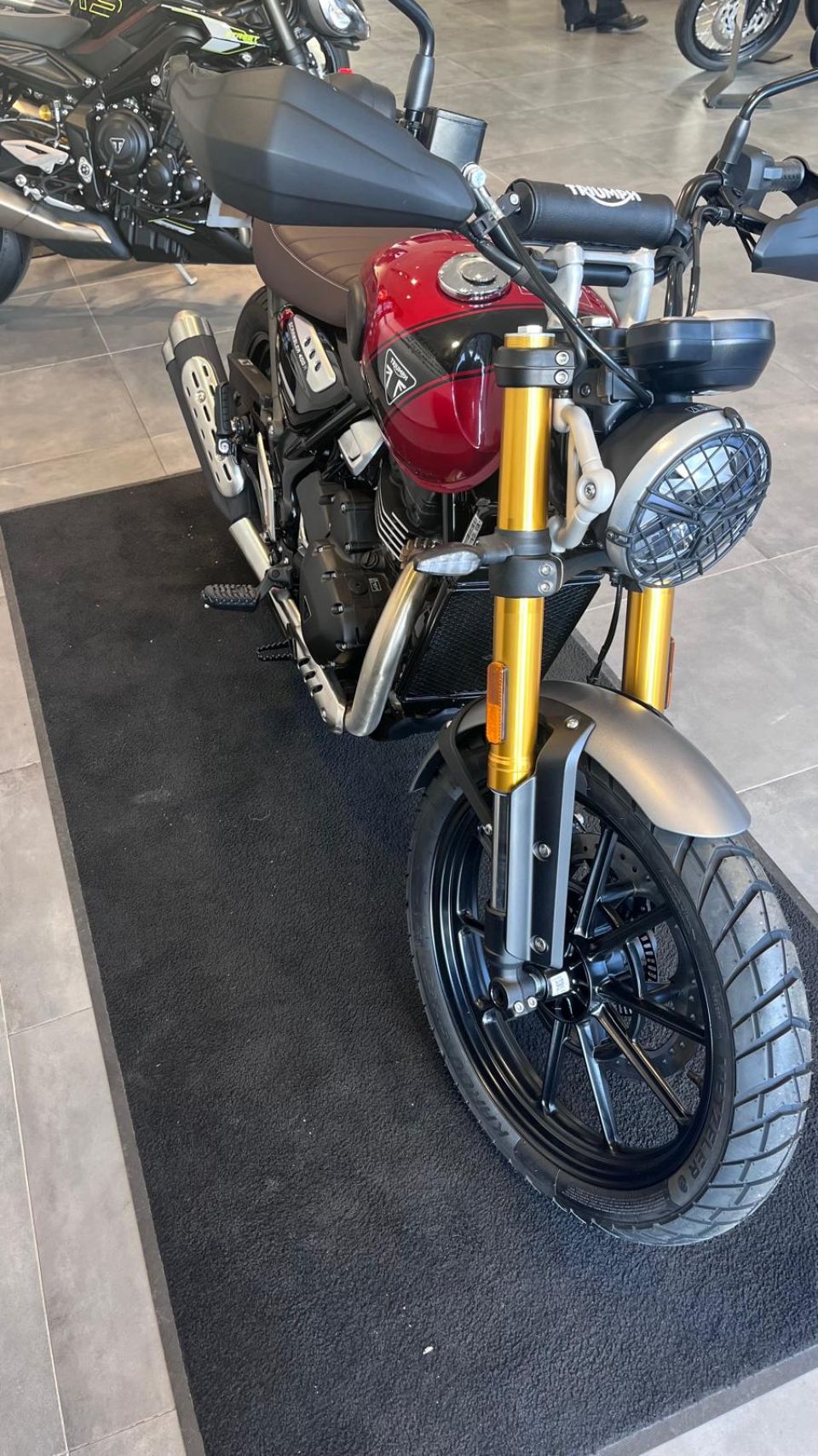 TRIUMPH Scrambler 400 X 4