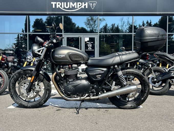 TRIUMPH STREET TWIN  900 4