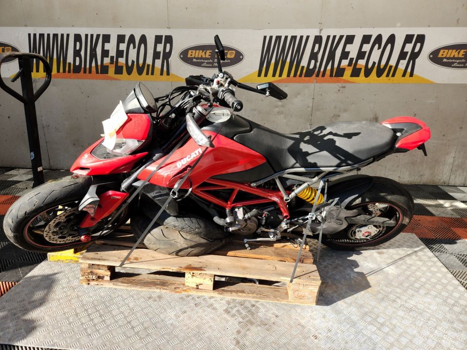 DUCATI HYPERMOTARD 4