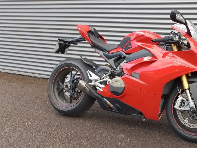 DUCATI PANIGALE V4S 4