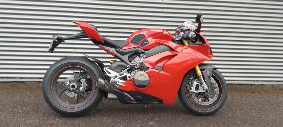 DUCATI PANIGALE V4S 4