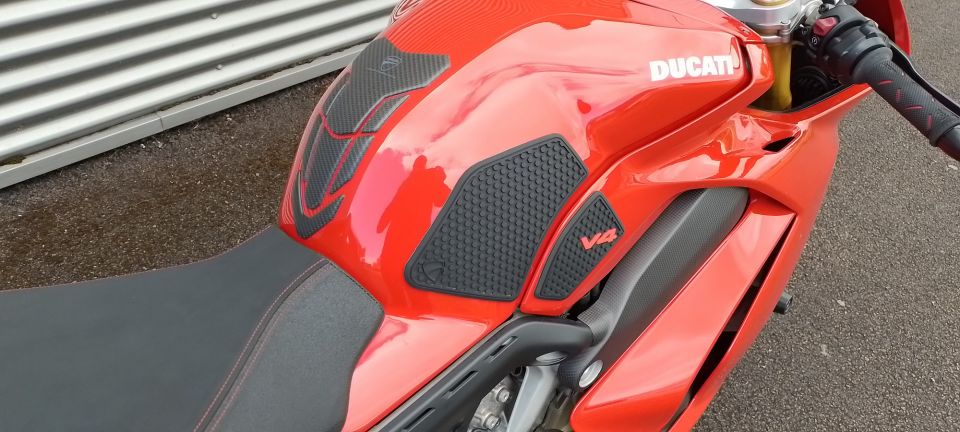DUCATI PANIGALE V4S 4