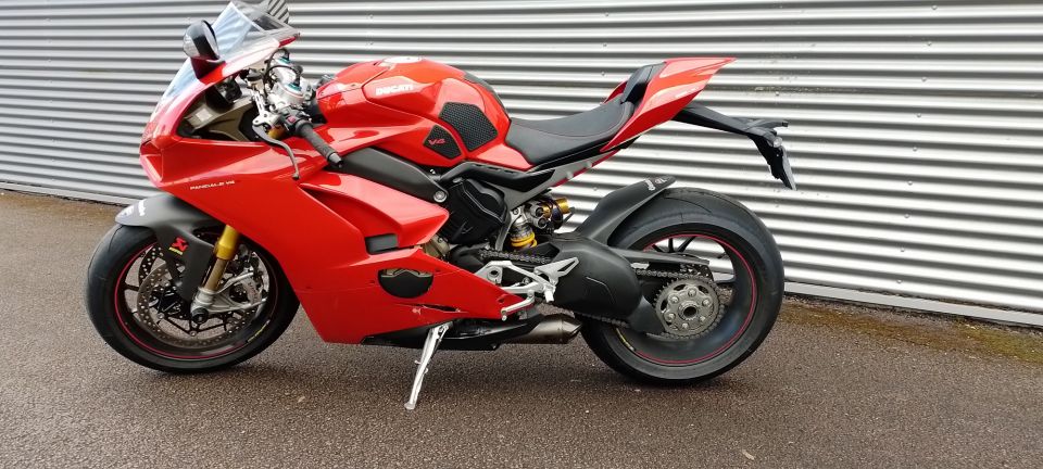 DUCATI PANIGALE V4S 4