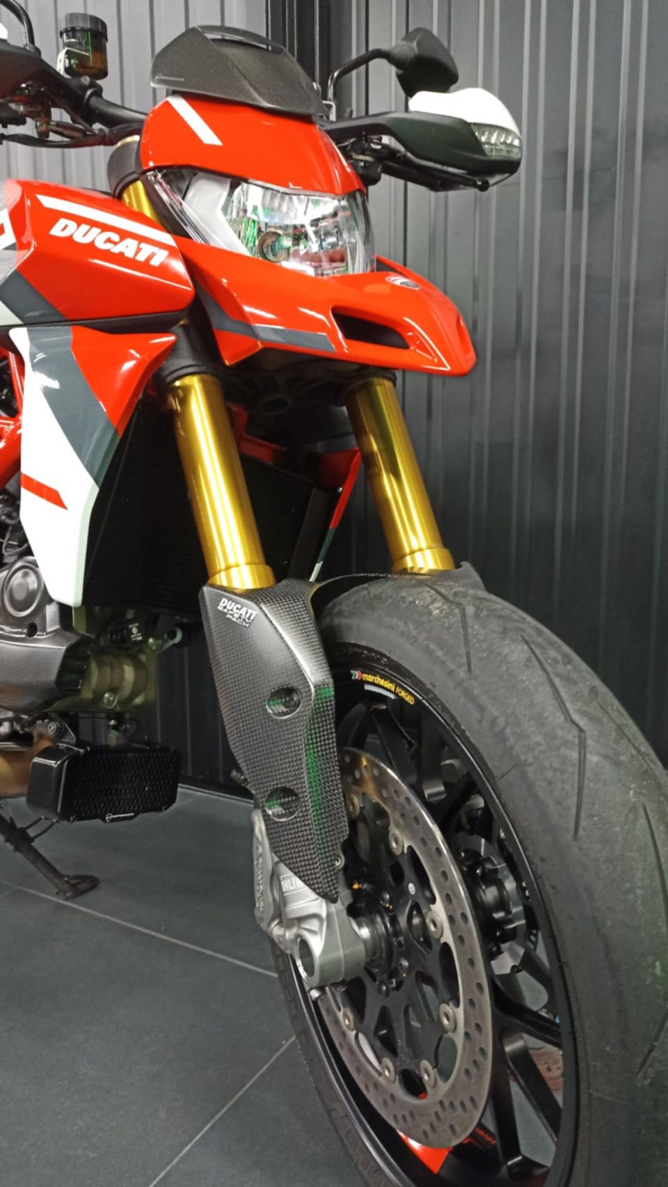 DUCATI HYPERMOTARD SP 4