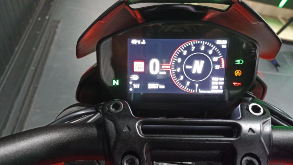 DUCATI HYPERMOTARD SP 4