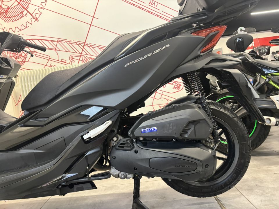 HONDA NSS FORZA 125 4