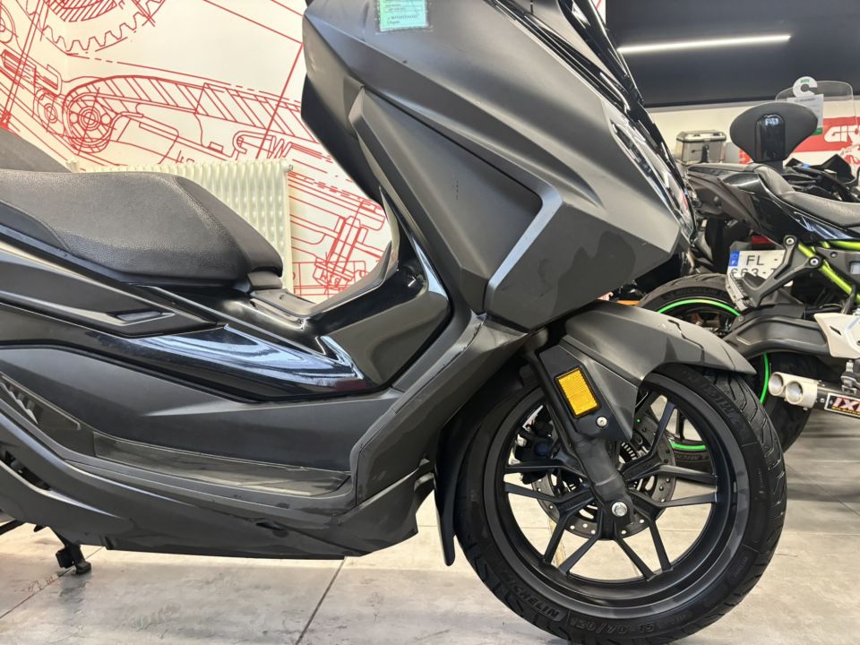 HONDA NSS FORZA 125 4