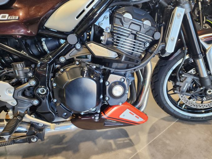 KAWASAKI Z900RS 4