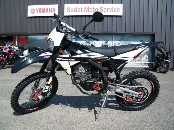 FANTIC XEF 125 PERFORMANCE 4