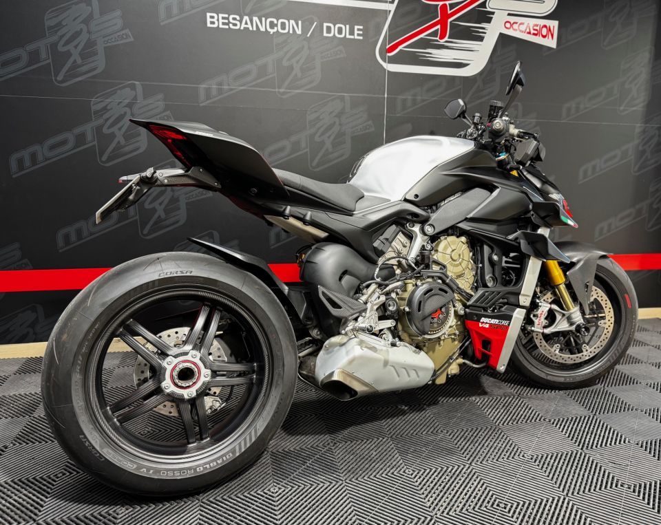 DUCATI STREETFIGHTER V4 SP2 4