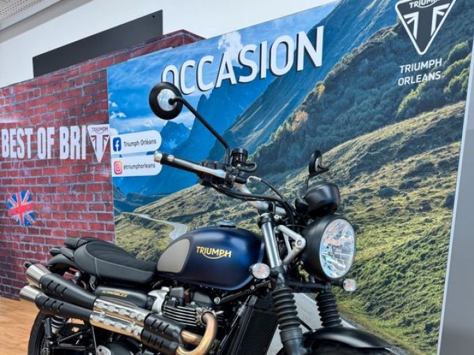 TRIUMPH STREET SCRAMBLER  900 4