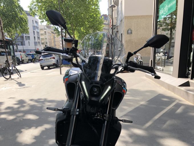 YAMAHA MT-09 4