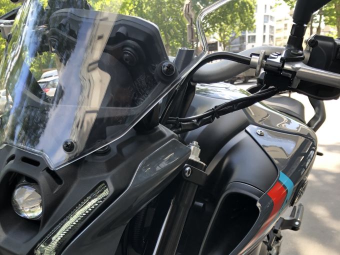 YAMAHA MT-09 4