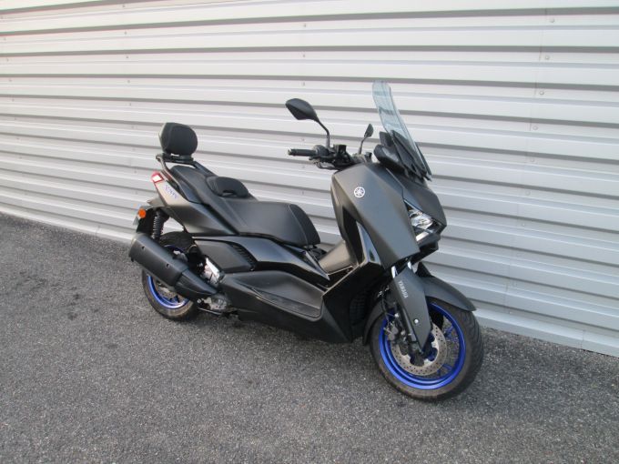YAMAHA XMAX 300 4