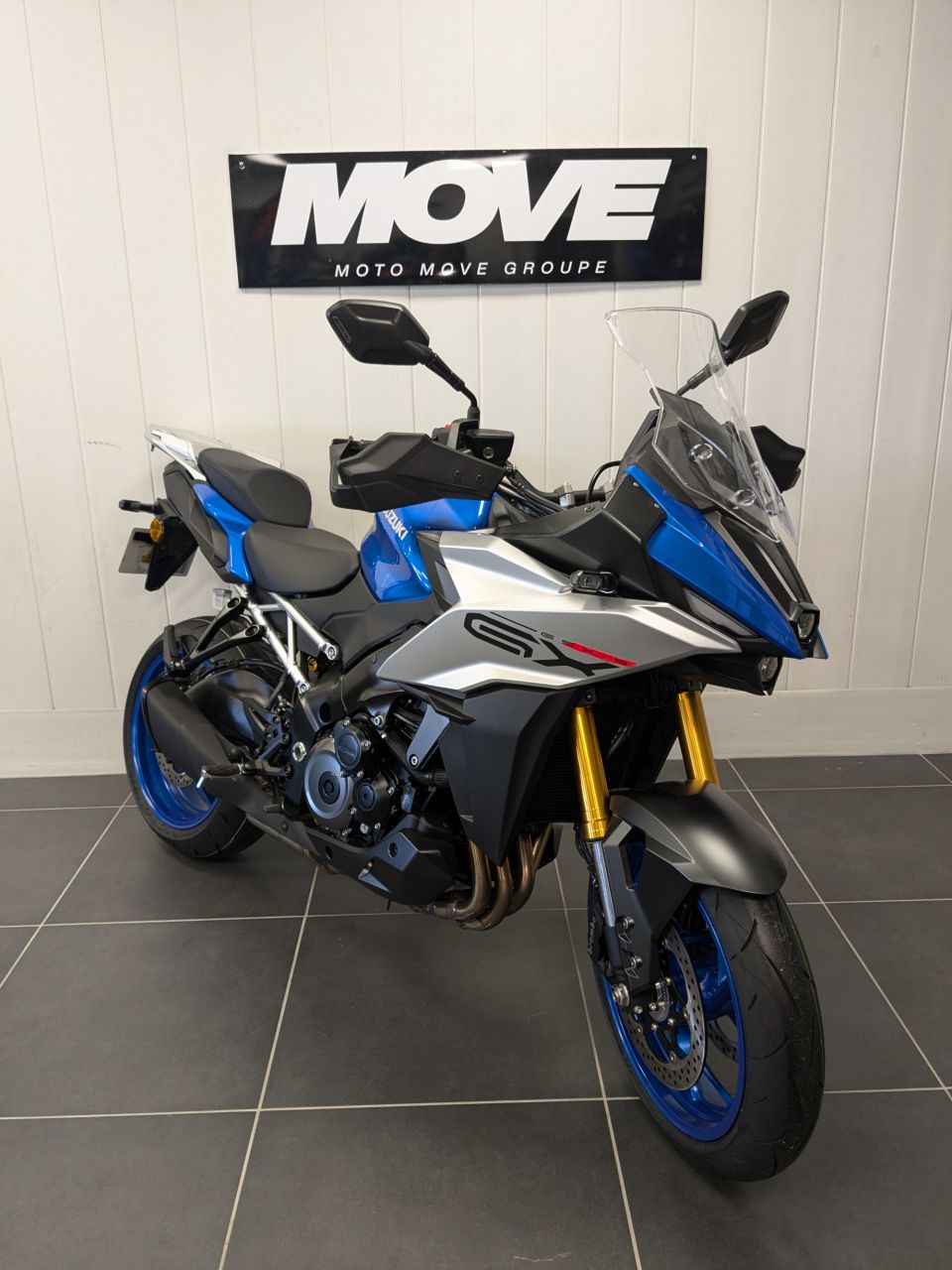 SUZUKI GSX-S 1000 GX 4