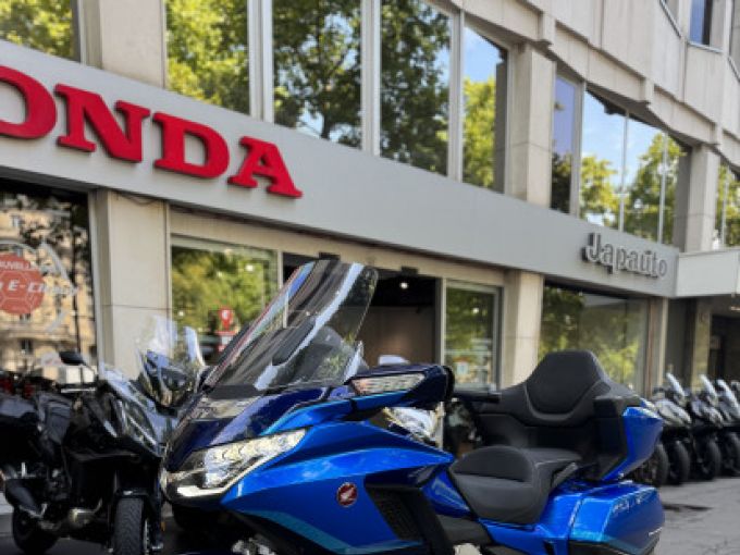HONDA GL1800 GOLDWING 4