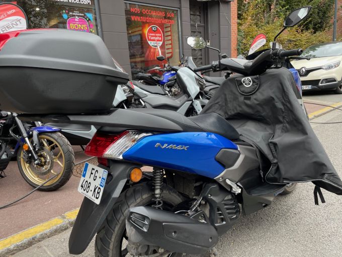 YAMAHA NMAX 125 4