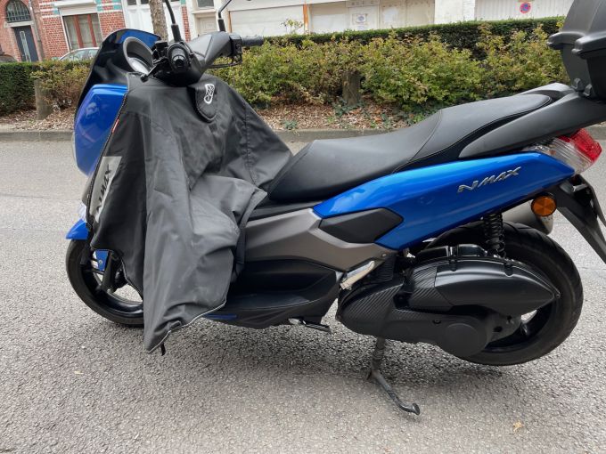 YAMAHA NMAX 125 4