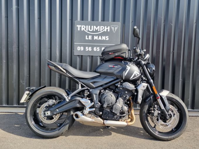TRIUMPH TRIDENT 660 4