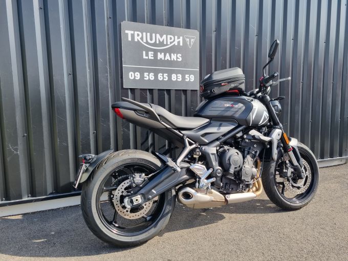 TRIUMPH TRIDENT 660 4